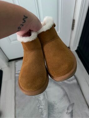 Chestnut Koolaburra by Ugg